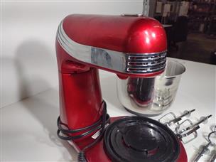 DASH GO STAND MIXER W/W/BOWL AND 4 MIXING STICK DEALS. Like New